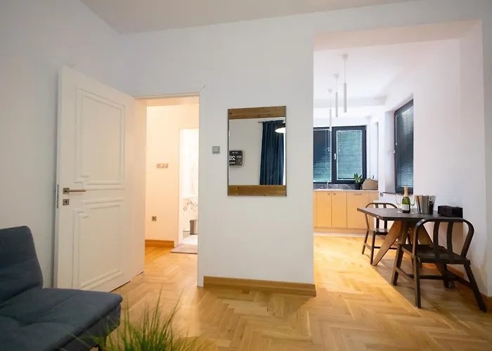 Luxury 12-3 Appartement *